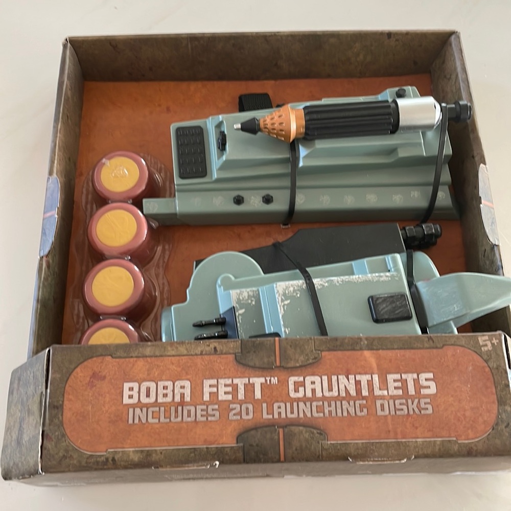 New Boba Fett Gauntlets Star Wars set
